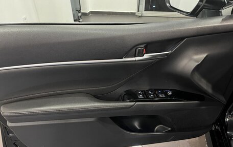 Toyota Camry, 2019 год, 2 690 000 рублей, 20 фотография