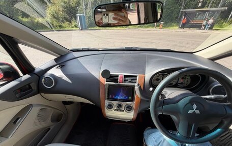 Mitsubishi Colt VI рестайлинг, 2003 год, 470 000 рублей, 8 фотография