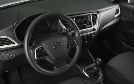 Hyundai Solaris II рестайлинг, 2019 год, 1 140 000 рублей, 10 фотография