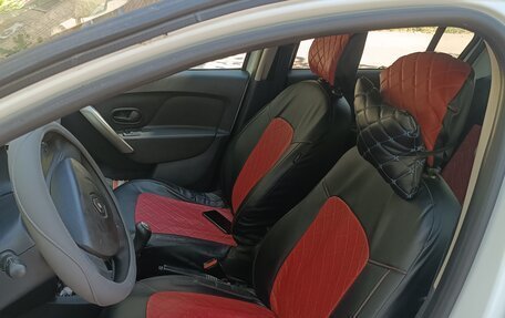 Renault Logan II, 2014 год, 340 000 рублей, 24 фотография
