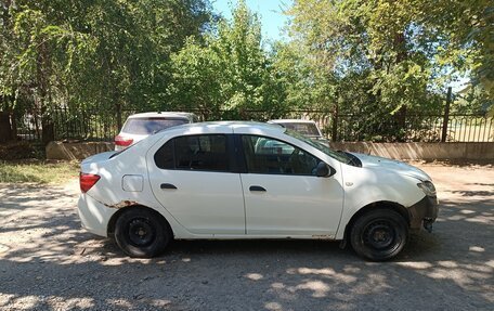 Renault Logan II, 2014 год, 340 000 рублей, 28 фотография