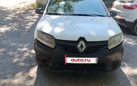 Renault Logan II, 2014 год, 340 000 рублей, 29 фотография