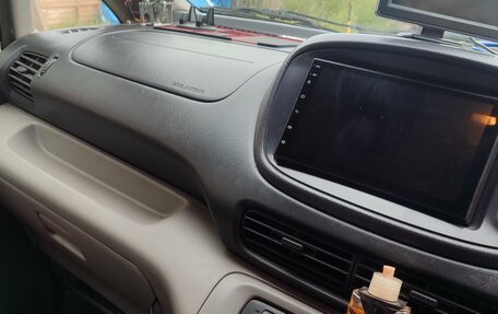 Nissan Serena II, 2001 год, 500 000 рублей, 11 фотография