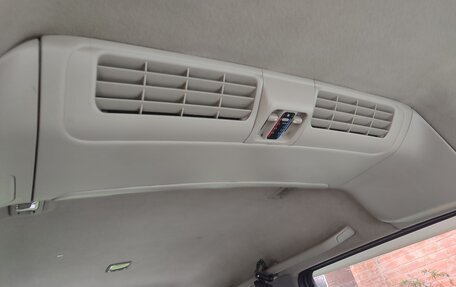 Nissan Serena II, 2001 год, 500 000 рублей, 16 фотография