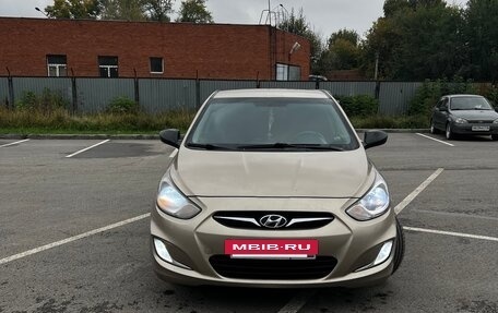 Hyundai Solaris II рестайлинг, 2012 год, 675 000 рублей, 2 фотография