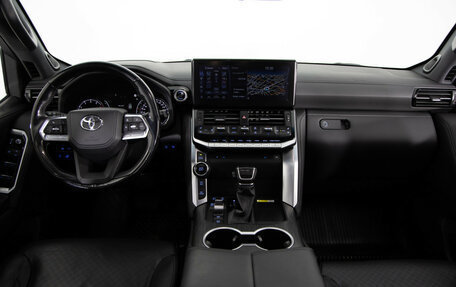 Toyota Land Cruiser, 2021 год, 8 499 000 рублей, 9 фотография