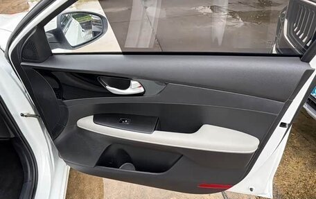 KIA K3, 2023 год, 1 570 000 рублей, 10 фотография
