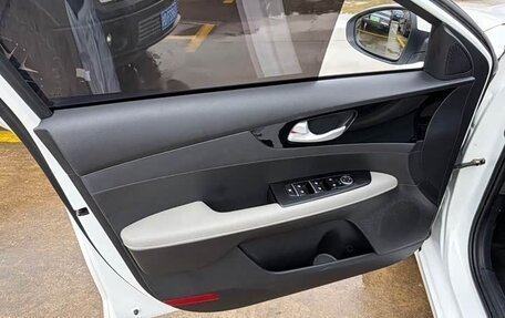 KIA K3, 2023 год, 1 570 000 рублей, 13 фотография