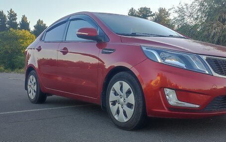 KIA Rio III рестайлинг, 2014 год, 850 000 рублей, 2 фотография