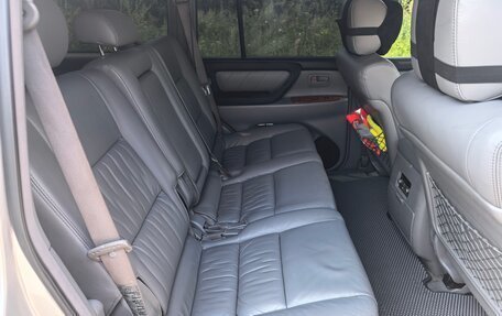Toyota Land Cruiser 100 рестайлинг 2, 2006 год, 2 500 000 рублей, 7 фотография