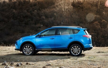 Toyota RAV4, 2016 год, 1 950 000 рублей, 2 фотография