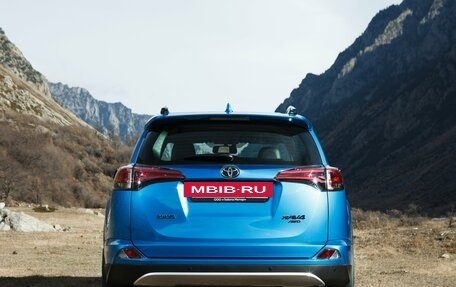 Toyota RAV4, 2016 год, 1 950 000 рублей, 4 фотография
