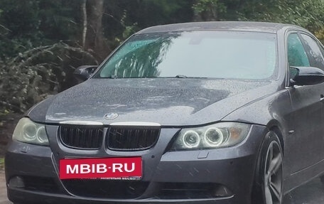 BMW 3 серия, 2005 год, 850 000 рублей, 3 фотография