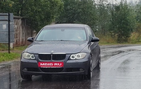 BMW 3 серия, 2005 год, 850 000 рублей, 8 фотография