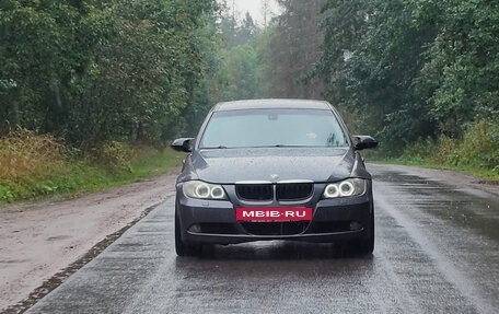 BMW 3 серия, 2005 год, 850 000 рублей, 10 фотография