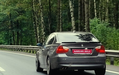 BMW 3 серия, 2005 год, 850 000 рублей, 11 фотография