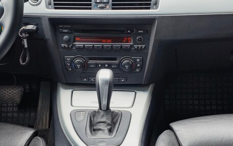 BMW 3 серия, 2005 год, 850 000 рублей, 25 фотография