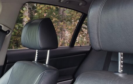 BMW 3 серия, 2005 год, 850 000 рублей, 26 фотография