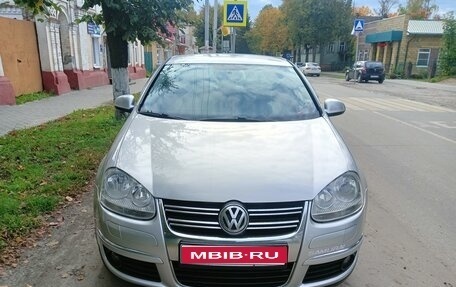 Volkswagen Jetta VI, 2010 год, 800 000 рублей, 1 фотография