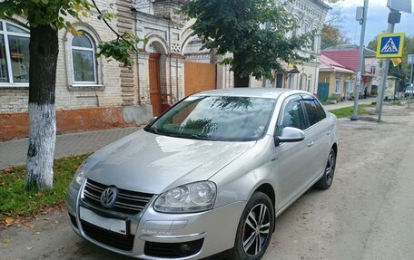 Volkswagen Jetta VI, 2010 год, 800 000 рублей, 4 фотография