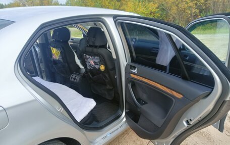 Volkswagen Jetta VI, 2010 год, 800 000 рублей, 12 фотография