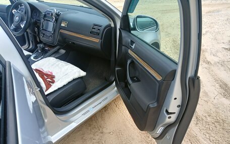 Volkswagen Jetta VI, 2010 год, 800 000 рублей, 13 фотография