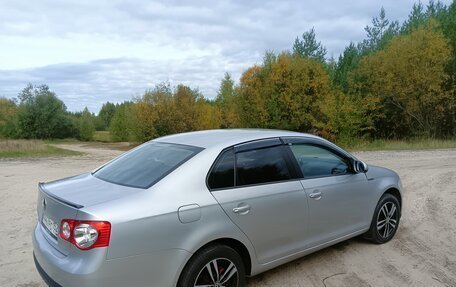 Volkswagen Jetta VI, 2010 год, 800 000 рублей, 9 фотография