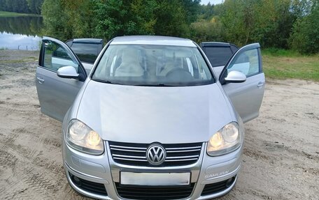 Volkswagen Jetta VI, 2010 год, 800 000 рублей, 8 фотография