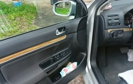 Volkswagen Jetta VI, 2010 год, 800 000 рублей, 27 фотография