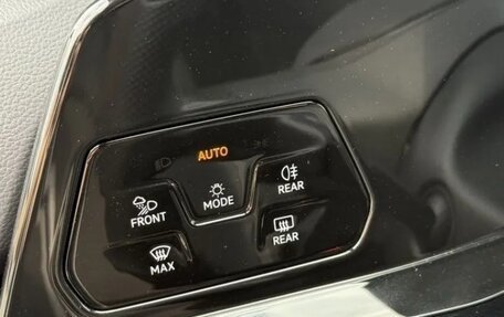 Volkswagen Golf VIII, 2021 год, 2 440 000 рублей, 12 фотография