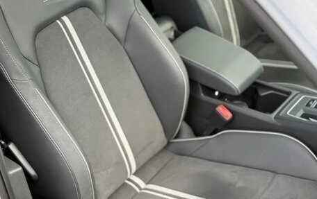 Volkswagen Golf VIII, 2021 год, 2 440 000 рублей, 21 фотография