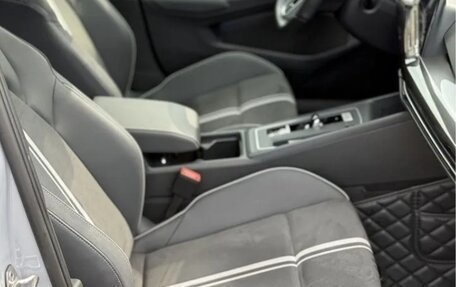 Volkswagen Golf VIII, 2021 год, 2 440 000 рублей, 20 фотография
