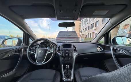 Opel Astra J, 2013 год, 900 000 рублей, 6 фотография