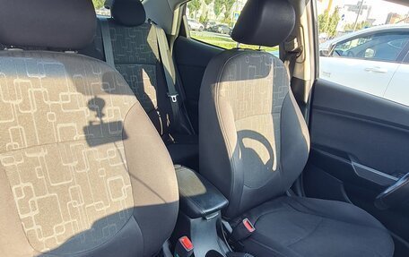 KIA Rio III рестайлинг, 2013 год, 960 000 рублей, 15 фотография