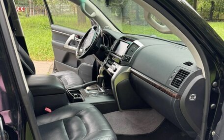 Toyota Land Cruiser 200, 2013 год, 4 650 000 рублей, 7 фотография