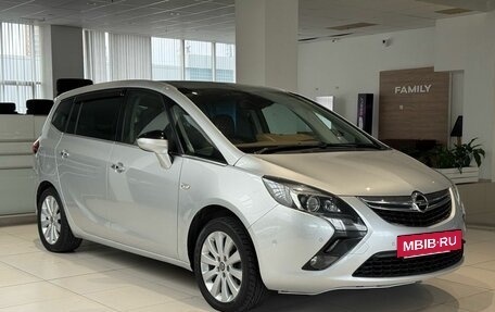 Opel Zafira C рестайлинг, 2013 год, 1 049 000 рублей, 3 фотография
