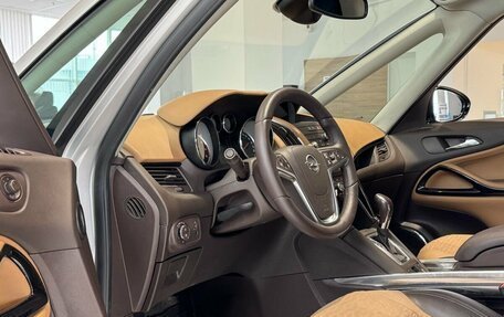 Opel Zafira C рестайлинг, 2013 год, 1 049 000 рублей, 16 фотография