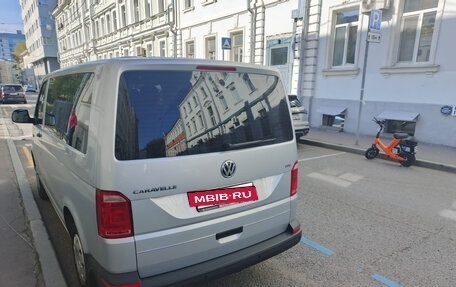 Volkswagen Caravelle T6 рестайлинг, 2015 год, 2 550 000 рублей, 4 фотография