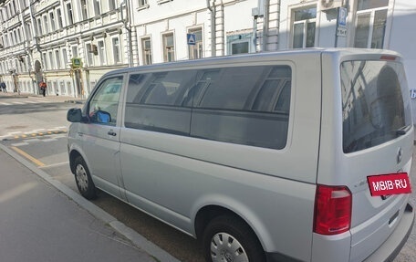 Volkswagen Caravelle T6 рестайлинг, 2015 год, 2 550 000 рублей, 3 фотография