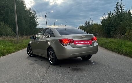 Chevrolet Cruze II, 2010 год, 550 000 рублей, 6 фотография