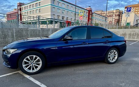 BMW 3 серия, 2018 год, 2 600 000 рублей, 2 фотография