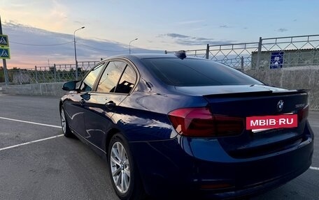 BMW 3 серия, 2018 год, 2 600 000 рублей, 3 фотография
