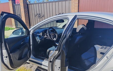 Chevrolet Cruze II, 2011 год, 720 000 рублей, 2 фотография