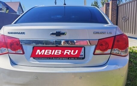 Chevrolet Cruze II, 2011 год, 720 000 рублей, 3 фотография