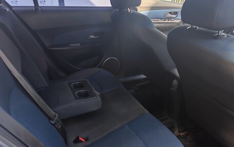 Chevrolet Cruze II, 2011 год, 720 000 рублей, 16 фотография