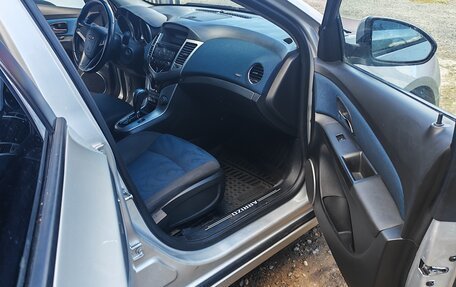 Chevrolet Cruze II, 2011 год, 720 000 рублей, 15 фотография