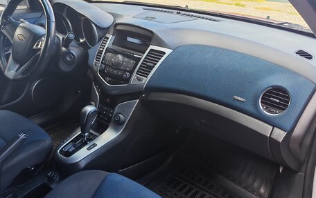 Chevrolet Cruze II, 2011 год, 720 000 рублей, 18 фотография