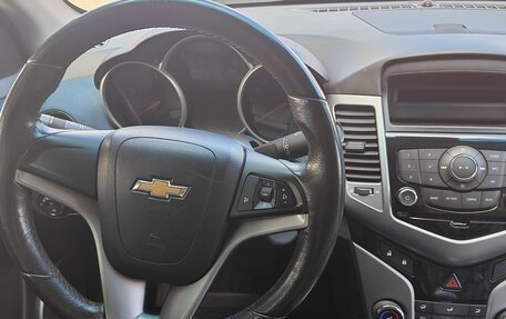 Chevrolet Cruze II, 2011 год, 720 000 рублей, 19 фотография