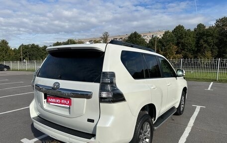 Toyota Land Cruiser Prado 150 рестайлинг 2, 2017 год, 4 000 000 рублей, 7 фотография