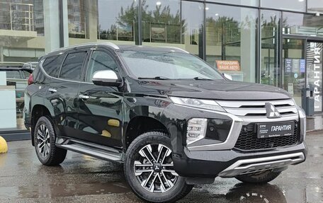 Mitsubishi Montero Sport, 2022 год, 3 900 000 рублей, 3 фотография